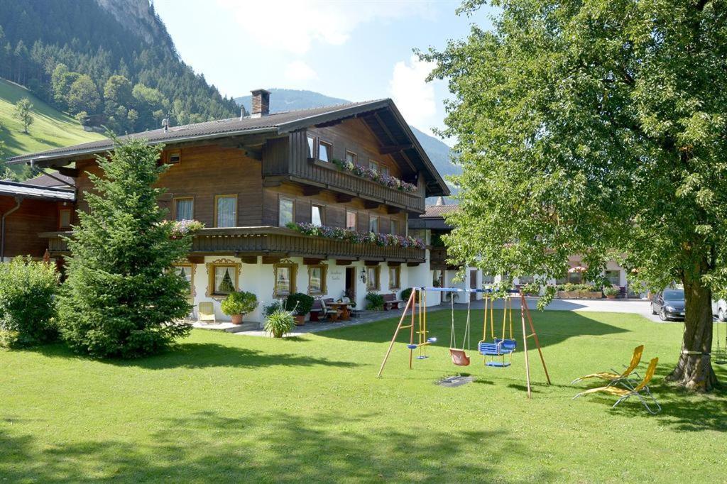 Landhaus Gredler Mayrhofen Exteriör bild