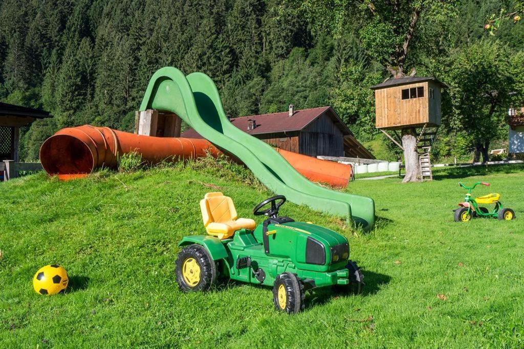 Landhaus Gredler Mayrhofen Exteriör bild